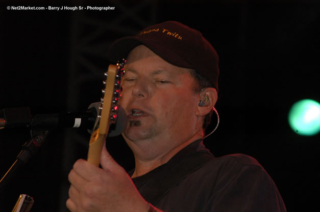 Christopher Cross @ The Aqueduct on Rose Hall - Friday, January 26, 2007 - 10th Anniversary - Air Jamaica Jazz & Blues Festival 2007 - The Art of Music - Tuesday, January 23 - Saturday, January 27, 2007, The Aqueduct on Rose Hall, Montego Bay, Jamaica - Negril Travel Guide, Negril Jamaica WI - http://www.negriltravelguide.com - info@negriltravelguide.com...!