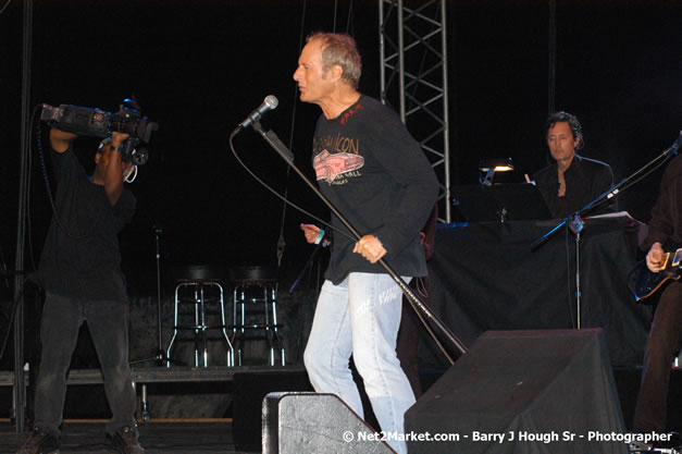 Michael Bolton - Air Jamaica Jazz & Blues Festival 2007 - The Art of Music -  Thursday, January 25th - 10th Anniversary - Air Jamaica Jazz & Blues Festival 2007 - The Art of Music - Tuesday, January 23 - Saturday, January 27, 2007, The Aqueduct on Rose Hall, Montego Bay, Jamaica - Negril Travel Guide, Negril Jamaica WI - http://www.negriltravelguide.com - info@negriltravelguide.com...!