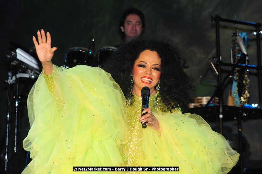 Diana Ross at the Air Jamaica Jazz and Blues Festival 2008 The Art of Music - Saturday, January 26, 2008 - Air Jamaica Jazz & Blues 2008 The Art of Music venue at the Aqaueduct on Rose Hall Resort & Counrty Club, Montego Bay, St. James, Jamaica W.I. - Thursday, January 24 - Saturday, January 26, 2008 - Photographs by Net2Market.com - Claudine Housen & Barry J. Hough Sr, Photographers - Negril Travel Guide, Negril Jamaica WI - http://www.negriltravelguide.com - info@negriltravelguide.com...!