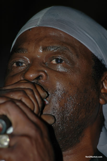 Live in Concert - Sugar Minott - Bobby Dread - Swallow - backed by the Indika Band - Boubon Beach Restaurant, Beach Bar & Oceanfront Accommodations - Negril Travel Guide, Negril Jamaica WI - http://www.negriltravelguide.com - info@negriltravelguide.com...!