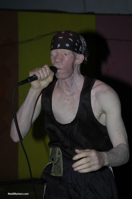 Live in Concert - Yellowman - Peter Metro - Bobby Dread - Swallow - backed by the Indika Band - Boubon Beach Restaurant, Beach Bar & Oceanfront Accommodations - Negril Travel Guide, Negril Jamaica WI - http://www.negriltravelguide.com - info@negriltravelguide.com...!