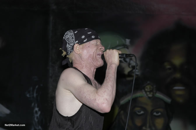 Live in Concert - Yellowman - Peter Metro - Bobby Dread - Swallow - backed by the Indika Band - Boubon Beach Restaurant, Beach Bar & Oceanfront Accommodations - Negril Travel Guide, Negril Jamaica WI - http://www.negriltravelguide.com - info@negriltravelguide.com...!