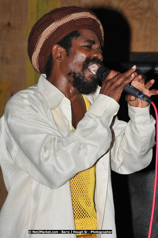  Coco Tea & Silver Cat at Bourbon Beach - Money Cologne Promotions presents The Growning of Coco Tea & Silver Cat at Bourbon Beach, Norman Manley Boulevard, Negril , Westmoreland, Jamaica W.I. - Monday, April 14, 2008 - Photographs by Barry J. Hough Sr. Photojournalist/Photograper - Photographs taken with a Nikon D70, D100, or D300 - Negril Travel Guide, Negril Jamaica WI - http://www.negriltravelguide.com - info@negriltravelguide.com...!