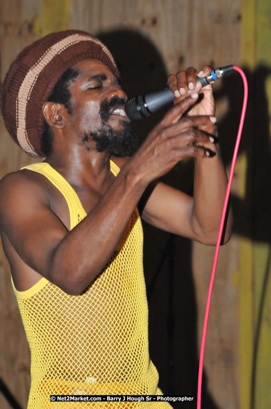  Coco Tea & Silver Cat at Bourbon Beach - Money Cologne Promotions presents The Growning of Coco Tea & Silver Cat at Bourbon Beach, Norman Manley Boulevard, Negril , Westmoreland, Jamaica W.I. - Monday, April 14, 2008 - Photographs by Net2Market.com - Barry J. Hough Sr, Photographer - Photos taken with a Nikon D300 - Negril Travel Guide, Negril Jamaica WI - http://www.negriltravelguide.com - info@negriltravelguide.com...!