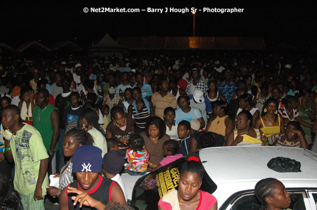 Cross De Harbour @ Lucea Car Park presented by Linkz Entertainment in association with Lucea Chamber of Commerce - Featuring Freddy Mc Gregor, Iley Dread, Mr. Vegas, Lt. Elmo, Champagne, Merital, CC, Brillant, TQ, Mad Dog, Chumps - Lucea, Hanover, Jamaica - Negril Travel Guide.com, Negril Jamaica WI - http://www.negriltravelguide.com - info@negriltravelguide.com...!