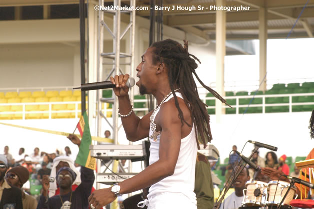 Jah Cure - Cure Fest 2007 - Longing For Concert at Trelawny Multi Purpose Stadium, Trelawny, Jamaica - Sunday, October 14, 2007 - Cure Fest 2007 October 12th-14th, 2007 Presented by Danger Promotions, Iyah Cure Promotions, and Brass Gate Promotions - Alison Young, Publicist - Photographs by Net2Market.com - Barry J. Hough Sr, Photographer - Negril Travel Guide, Negril Jamaica WI - http://www.negriltravelguide.com - info@negriltravelguide.com...!