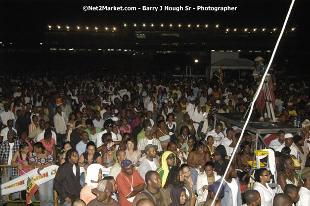 Morgan Heritage - Cure Fest 2007 - Longing For Concert at Trelawny Multi Purpose Stadium, Trelawny, Jamaica - Sunday, October 14, 2007 - Cure Fest 2007 October 12th-14th, 2007 Presented by Danger Promotions, Iyah Cure Promotions, and Brass Gate Promotions - Alison Young, Publicist - Photographs by Net2Market.com - Barry J. Hough Sr, Photographer - Negril Travel Guide, Negril Jamaica WI - http://www.negriltravelguide.com - info@negriltravelguide.com...!