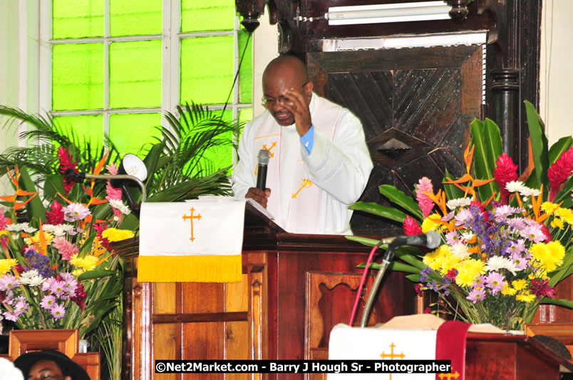 Lucea United Church - Unitied Church in Jamaica and Cayman Islands - Worship Service & Celebration of the Sacrament of Holy Communion - Special Guests: Hanover Homecoming Foundation & His excellency The Most Honourable Professor Sir Kenneth Hall Governor General of Jamaica - Sunday, August 3, 2008 - Hanover Homecoming Foundation LTD Jamaica - Wherever you roam ... Hanover bids you ... come HOME - Sunday, August 3 to Saturday, August 9, 2008 - Hanover Jamaica - Photographs by Net2Market.com - Barry J. Hough Sr. Photojournalist/Photograper - Photographs taken with a Nikon D300 - Negril Travel Guide, Negril Jamaica WI - http://www.negriltravelguide.com - info@negriltravelguide.com...!