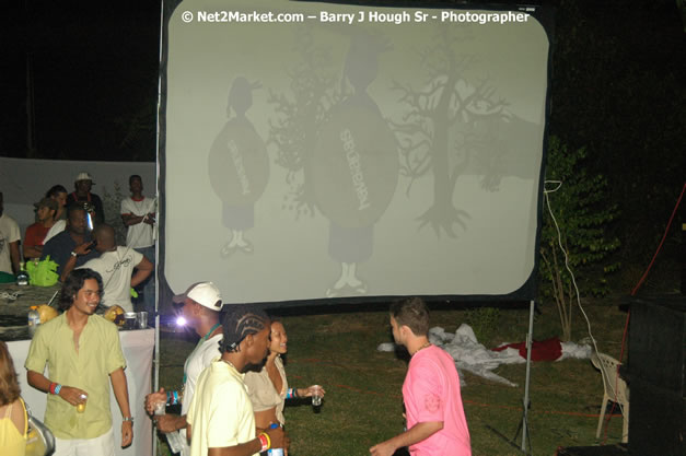 Hybrid Go Ultra - Independence Negril 2K7 - A Barefoot Beach Party @ The Hybrid Beach Cove aka Half Moon Beach Club, Sunday, August 5, 2007, Half Moon Beach, Hanover Parish, Jamaica - Negril Travel Guide.com, Negril Jamaica WI - http://www.negriltravelguide.com - info@negriltravelguide.com...!