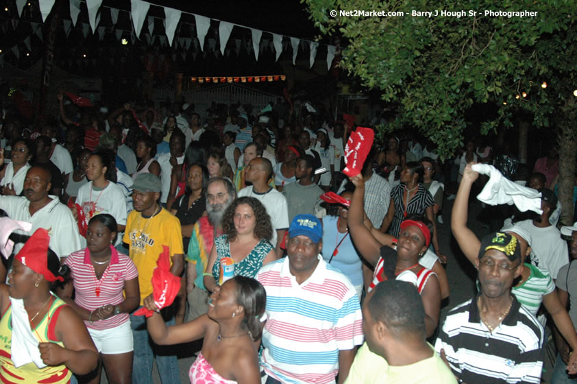 Jamaica Carnival 2007 @ The Jungle, Friday, March 2, 2007, The Jungle, Norman Manley Boulevard, Negril, Westmoreland, Jamaica W.I. - Negril Travel Guide, Negril Jamaica WI - http://www.negriltravelguide.com - info@negriltravelguide.com...!