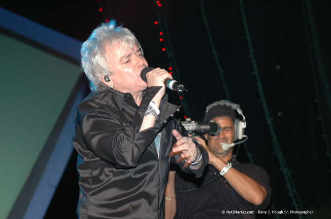 Air Supply - Air Jamaica Jazz & Blues Festival 2006 - The Art of Music - Cinnamon Hill Golf Club - Rosehall Resort & Country Club, Montego Bay, Jamaica W.I. - Thursday, Friday 27, 2006 - Negril Travel Guide, Negril Jamaica WI - http://www.negriltravelguide.com - info@negriltravelguide.com...!