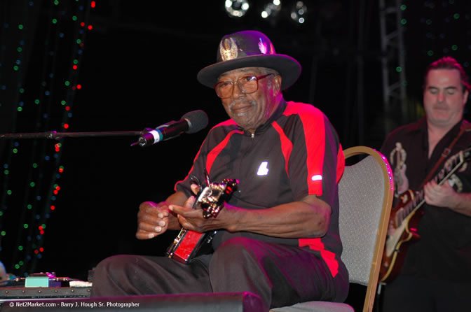 Bo Diddley - Air Jamaica Jazz & Blues Festival 2006 - The Art of Music - Cinnamon Hill Golf Club - Rosehall Resort & Country Club, Montego Bay, Jamaica W.I. - Thursday, Friday 27, 2006 - Negril Travel Guide, Negril Jamaica WI - http://www.negriltravelguide.com - info@negriltravelguide.com...!