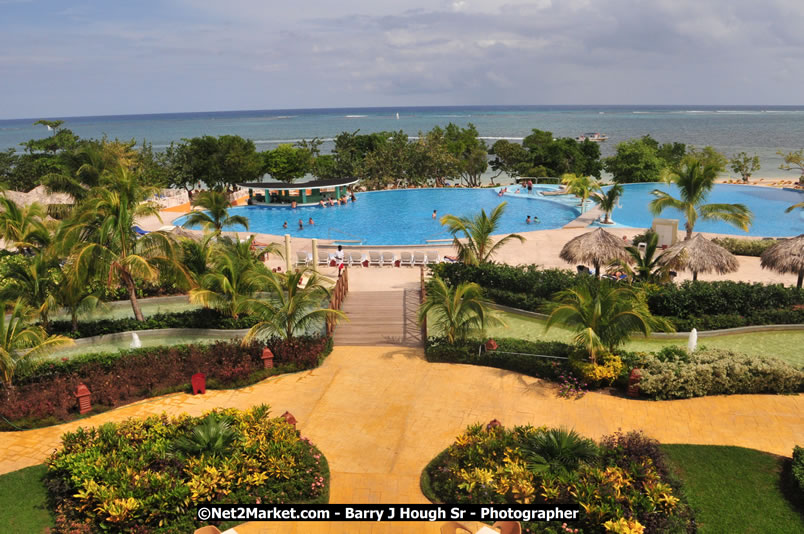 MBJ Airports Limited Welcomes Participants for 2008 ACI [Airports Council International] Airport Operations Seminar @ The Iberostar Hotel - Wednesday - Saturday, October 23 - 25, 2008 - MBJ Airports Limited, Montego Bay, St James, Jamaica - Photographs by Net2Market.com - Barry J. Hough Sr. Photojournalist/Photograper - Photographs taken with a Nikon D300 - Negril Travel Guide, Negril Jamaica WI - http://www.negriltravelguide.com - info@negriltravelguide.com...!