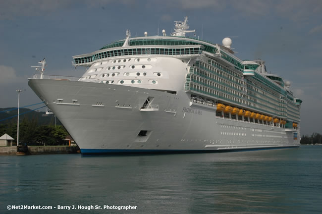 MS Freedom Of The Seas [Royal Caribbean International's - Newest Vessel] Plaques &amp; Keys Ceremony in order to commemorate its first arrival at the Port Montego Bay Photos - Negril Travel Guide, Negril Jamaica WI - http://www.negriltravelguide.com - info@negriltravelguide.com...!