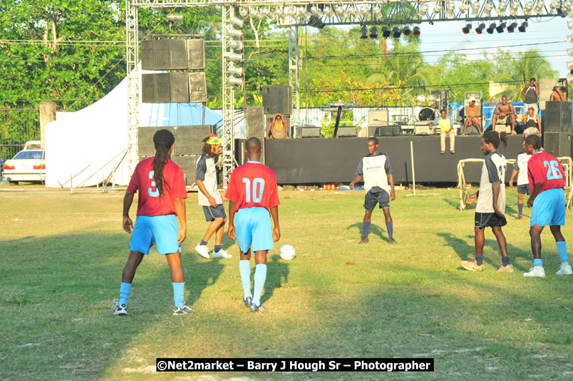 Marley Magic Traffic Jam - Celebrity Football @ Spring Break - Saturday, March 21, 2009 - Also Featuring: Kelley, Capleton, Junior Reid, Spragga Benz, Wayne Marshall, Munga, Romaine Virgo,Embee, Bango Herman, Flava K, Whisky Baggio, Andrew and Wadda Blood, Black Am I, Packa, Venue at Waz Beach, Norman Manley Boulevard, Negril Westmoreland, Jamaica - Saturday, March 21, 2009 - Photographs by Net2Market.com - Barry J. Hough Sr, Photographer/Photojournalist - Negril Travel Guide, Negril Jamaica WI - http://www.negriltravelguide.com - info@negriltravelguide.com...!