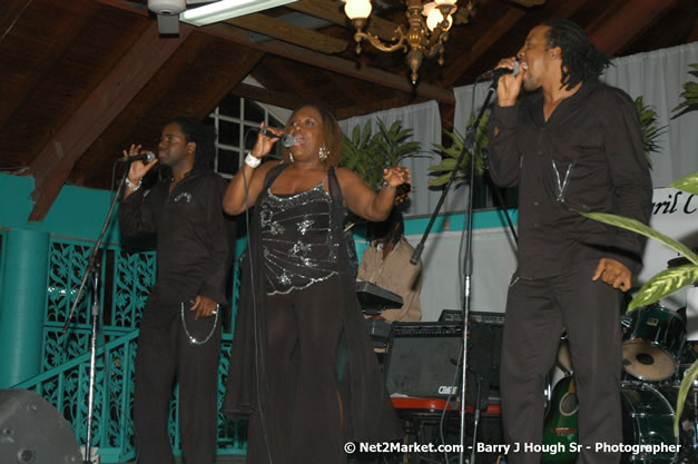 Negril Chamber of Commerce - 24th Anniversary Dinner Photos - Saturday, April 21, 2007 - Negril Hills Country Club, Sheffield, Westmoreland, Jamaica W.I. - Negril Travel Guide, Negril Jamaica WI - http://www.negriltravelguide.com - info@negriltravelguide.com...!