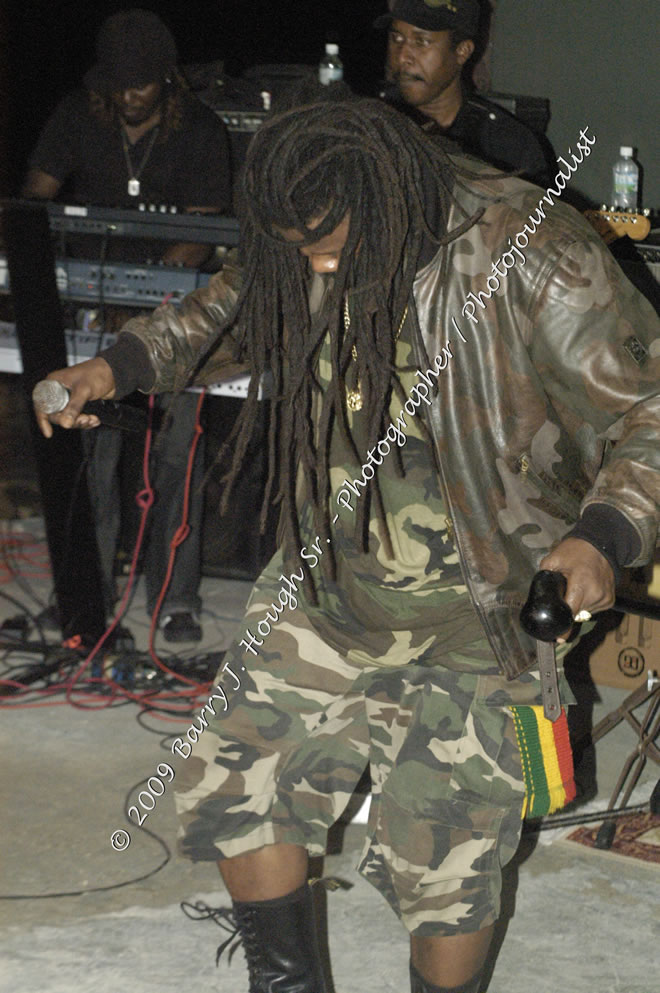  Luciano "Live in Concert" Negril Escape Resort & Spa, Openning Acts: Justice Merchant, and Timmi Burrell, Backing Band: JAH Messenjah, One Love Reggae Summer Series, West End, Negril, Westmoreland, Jamaica W.I. - Tuesday, August 11, 2009 - Photographs by Barry J. Hough Sr. Photojournalist/Photograper - Photographs taken with a Nikon D70, D100, or D300 - Negril Travel Guide, Negril Jamaica WI - http://www.negriltravelguide.com - info@negriltravelguide.com...!