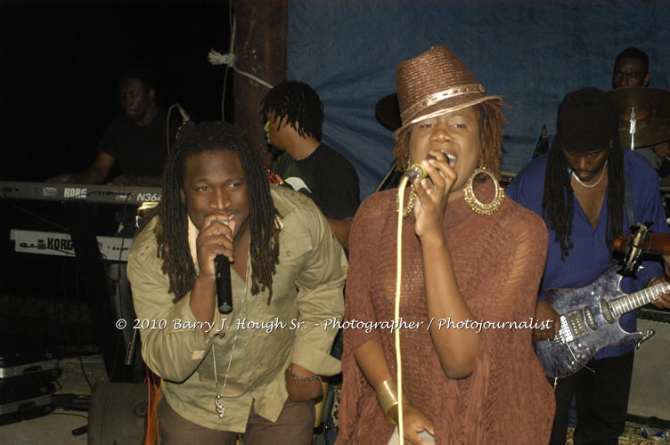 Etana - Live In Concert - One Love Reggae Concert Series 09/10 @ Negril Escape Resort and Spa, December 22, 2009, One Love Drive, West End, Negril, Westmoreland, Jamaica W.I. - Photographs by Net2Market.com - Barry J. Hough Sr, Photographer/Photojournalist - Negril Travel Guide, Negril Jamaica WI - http://www.negriltravelguide.com - info@negriltravelguide.com...!