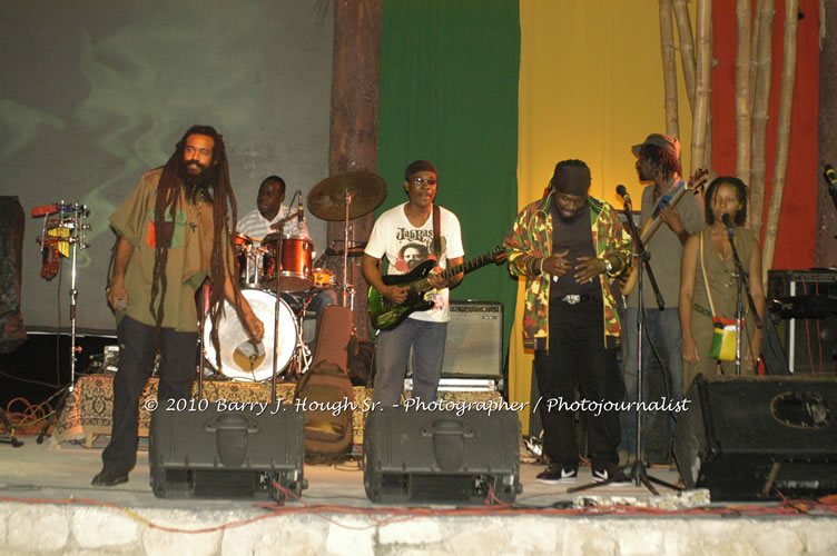 JAH Cure - Live In Concert @ Negril Escape Resort and Spa, December 15, 2009, One Love Drive, West End, Negril, Westmoreland, Jamaica W.I. - Photographs by Net2Market.com - Barry J. Hough Sr, Photographer/Photojournalist - Negril Travel Guide, Negril Jamaica WI - http://www.negriltravelguide.com - info@negriltravelguide.com...!