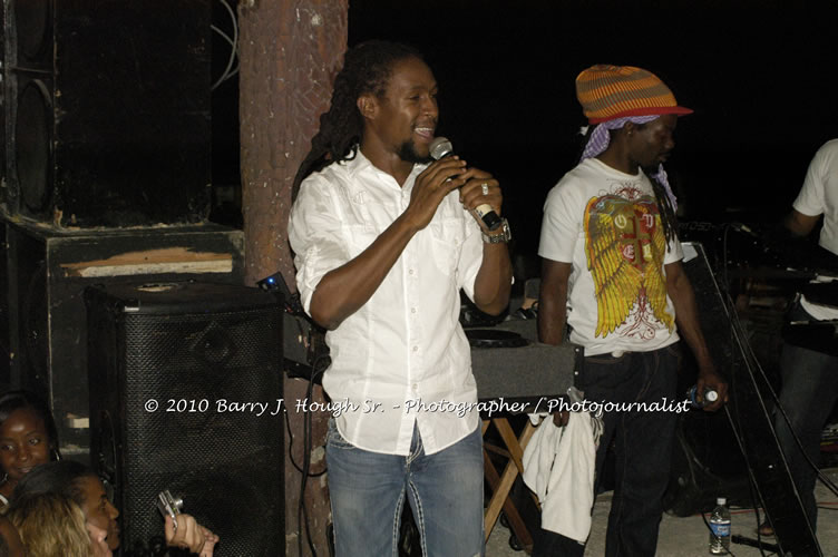 JAH Cure - Live In Concert @ Negril Escape Resort and Spa, December 15, 2009, One Love Drive, West End, Negril, Westmoreland, Jamaica W.I. - Photographs by Net2Market.com - Barry J. Hough Sr, Photographer/Photojournalist - Negril Travel Guide, Negril Jamaica WI - http://www.negriltravelguide.com - info@negriltravelguide.com...!