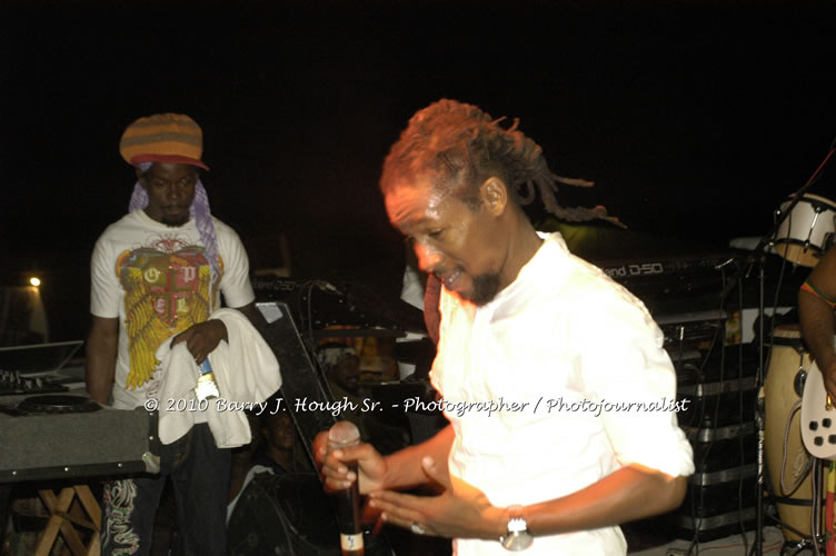 JAH Cure - Live In Concert @ Negril Escape Resort and Spa, December 15, 2009, One Love Drive, West End, Negril, Westmoreland, Jamaica W.I. - Photographs by Net2Market.com - Barry J. Hough Sr, Photographer/Photojournalist - Negril Travel Guide, Negril Jamaica WI - http://www.negriltravelguide.com - info@negriltravelguide.com...!