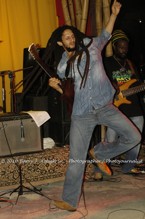 Julian Marley - Grammy Nominee & Son of the Legend Bob Marley - Live in Concert - Also featuring Ras Noble, Power Drill, Iron Head, & Robin Banks - Backing Band Roots Warrior, plus DJ Gemini @ One Love Reggae Concerts Series 09/10 @ Negril Escape Resort & Spa, February 2, 2010, One Love Drive, West End, Negril, Westmoreland, Jamaica W.I. - Photographs by Net2Market.com - Barry J. Hough Sr, Photographer/Photojournalist - The Negril Travel Guide - Negril's and Jamaica's Number One Concert Photography Web Site with over 40,000 Jamaican Concert photographs Published -  Negril Travel Guide, Negril Jamaica WI - http://www.negriltravelguide.com - info@negriltravelguide.com...!