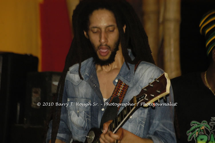 Julian Marley - Grammy Nominee & Son of the Legend Bob Marley - Live in Concert - Also featuring Ras Noble, Power Drill, Iron Head, & Robin Banks - Backing Band Roots Warrior, plus DJ Gemini @ One Love Reggae Concerts Series 09/10 @ Negril Escape Resort & Spa, February 2, 2010, One Love Drive, West End, Negril, Westmoreland, Jamaica W.I. - Photographs by Net2Market.com - Barry J. Hough Sr, Photographer/Photojournalist - The Negril Travel Guide - Negril's and Jamaica's Number One Concert Photography Web Site with over 40,000 Jamaican Concert photographs Published -  Negril Travel Guide, Negril Jamaica WI - http://www.negriltravelguide.com - info@negriltravelguide.com...!