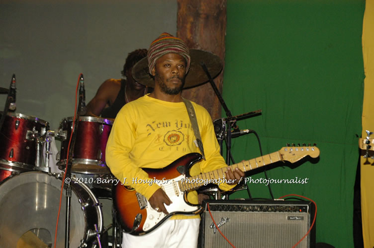 Queen Ifrica - Live In Concert - One Love Reggae Concert Series 09/10 @ Negril Escape Resort and Spa, January 5, 2010, One Love Drive, West End, Negril, Westmoreland, Jamaica W.I. - Photographs by Net2Market.com - Barry J. Hough Sr, Photographer/Photojournalist - Negril Travel Guide, Negril Jamaica WI - http://www.negriltravelguide.com - info@negriltravelguide.com...!