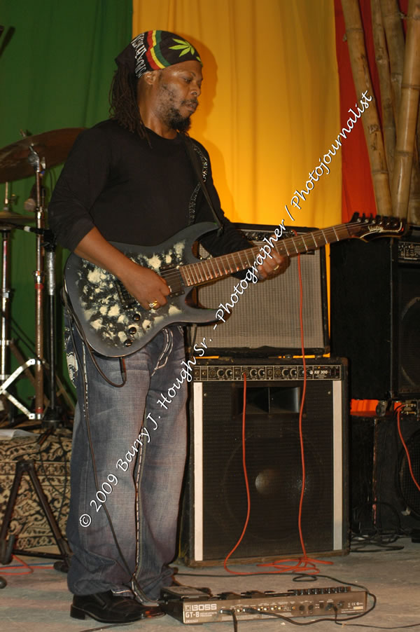  Sanchez - Live in Concert - at the One Love Reggae Concert Series 09/10 @ Negril Escape Resort & Spa - Also Featuring: Timmi Burrell and Justice Merchant- Backing Band Roots Warrior - DJ Gemini - MC Oliver Cargill, Negril Escape Resort & Spa, One Love Drive, West End, Negril, Westmoreland, Jamaica W.I. - Tuesday, November 24, 2009 - Photographs by Net2Market.com - Barry J. Hough Sr, Photographer / Photojournalist - Photos taken with a Nikon D70, D100, or D300 - Negril Travel Guide, Negril Jamaica WI - http://www.negriltravelguide.com - info@negriltravelguide.com...!