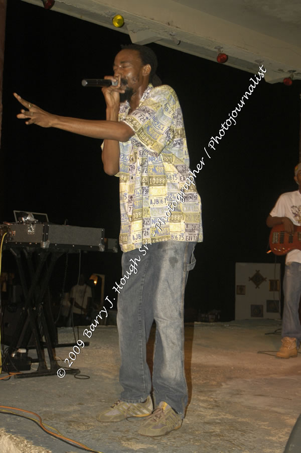  Sanchez - Live in Concert - at the One Love Reggae Concert Series 09/10 @ Negril Escape Resort & Spa - Also Featuring: Timmi Burrell and Justice Merchant- Backing Band Roots Warrior - DJ Gemini - MC Oliver Cargill, Negril Escape Resort & Spa, One Love Drive, West End, Negril, Westmoreland, Jamaica W.I. - Tuesday, November 24, 2009 - Photographs by Net2Market.com - Barry J. Hough Sr, Photographer / Photojournalist - Photos taken with a Nikon D70, D100, or D300 - Negril Travel Guide, Negril Jamaica WI - http://www.negriltravelguide.com - info@negriltravelguide.com...!