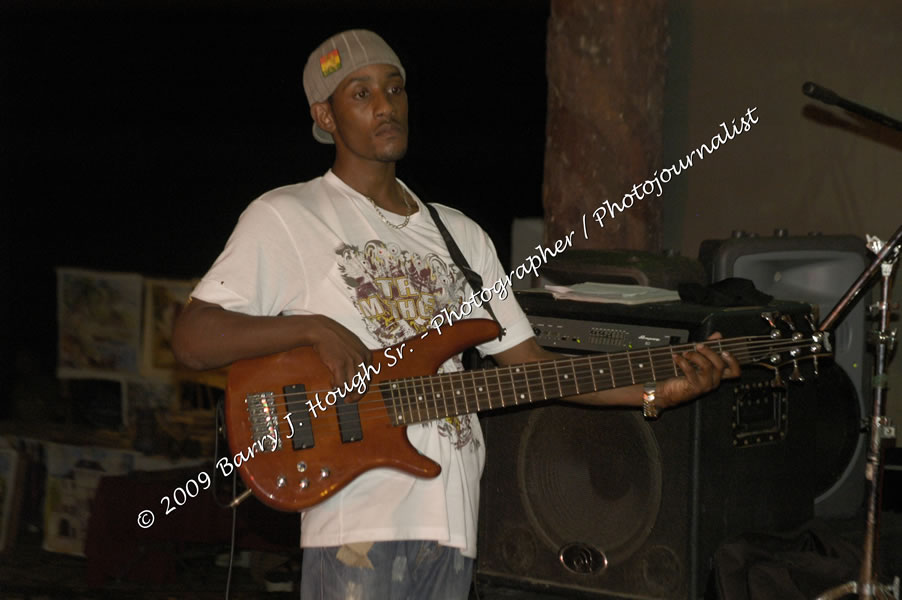  Sanchez - Live in Concert - at the One Love Reggae Concert Series 09/10 @ Negril Escape Resort & Spa - Also Featuring: Timmi Burrell and Justice Merchant- Backing Band Roots Warrior - DJ Gemini - MC Oliver Cargill, Negril Escape Resort & Spa, One Love Drive, West End, Negril, Westmoreland, Jamaica W.I. - Tuesday, November 24, 2009 - Photographs by Net2Market.com - Barry J. Hough Sr, Photographer / Photojournalist - Photos taken with a Nikon D70, D100, or D300 - Negril Travel Guide, Negril Jamaica WI - http://www.negriltravelguide.com - info@negriltravelguide.com...!