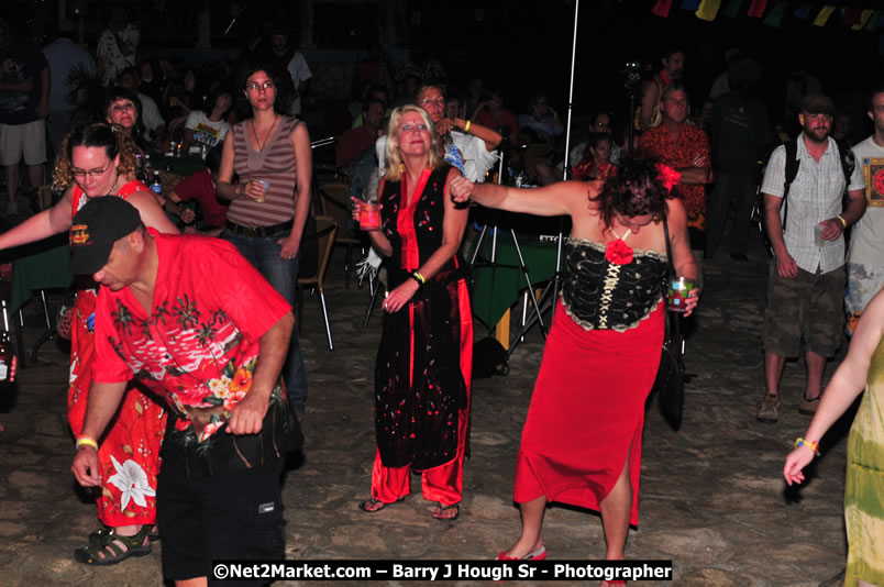 Chinese New Year @ The Sunset Show at Negril Escape - Tuesday, January 27, 2009 - Live Reggae Music at Negril Escape - Tuesday Nights 6:00PM to 10:00 PM - Photographs by Net2Market.com - Barry J. Hough Sr, Photographer/Photojournalist - Negril Travel Guide, Negril Jamaica WI - http://www.negriltravelguide.com - info@negriltravelguide.com...!