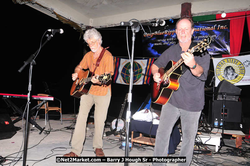 Chinese New Year @ The Sunset Show at Negril Escape - Tuesday, January 27, 2009 - Live Reggae Music at Negril Escape - Tuesday Nights 6:00PM to 10:00 PM - Photographs by Net2Market.com - Barry J. Hough Sr, Photographer/Photojournalist - Negril Travel Guide, Negril Jamaica WI - http://www.negriltravelguide.com - info@negriltravelguide.com...!