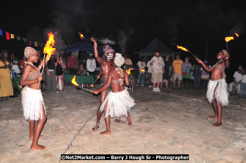 Chinese New Year @ The Sunset Show at Negril Escape - Tuesday, January 27, 2009 - Live Reggae Music at Negril Escape - Tuesday Nights 6:00PM to 10:00 PM - Photographs by Net2Market.com - Barry J. Hough Sr, Photographer/Photojournalist - Negril Travel Guide, Negril Jamaica WI - http://www.negriltravelguide.com - info@negriltravelguide.com...!