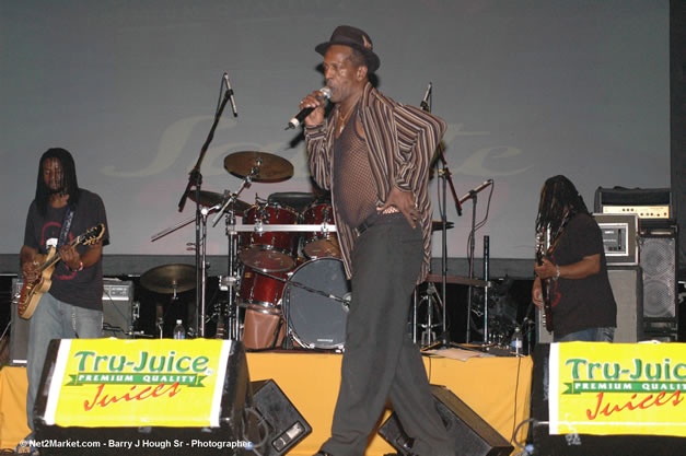 Gregory Isaacs @ Tru-Juice Rebel Salute 2007 - Saturday, January 13, 2007, Port Kaiser Sports Club, St. Elizabeth - Negril Travel Guide, Negril Jamaica WI - http://www.negriltravelguide.com - info@negriltravelguide.com...!