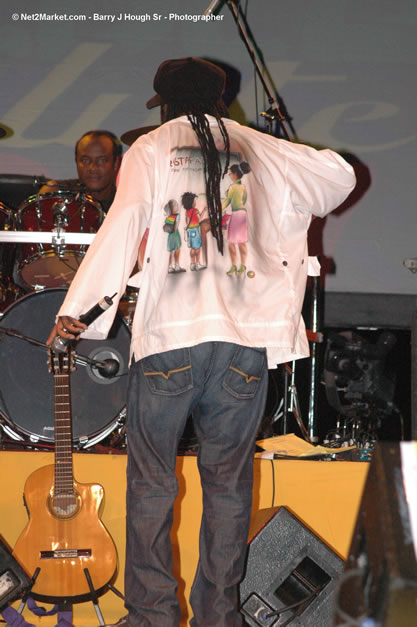 Tony Rebel @ Tru-Juice Rebel Salute 2007 - Saturday, January 13, 2007, Port Kaiser Sports Club, St. Elizabeth - Negril Travel Guide, Negril Jamaica WI - http://www.negriltravelguide.com - info@negriltravelguide.com...!