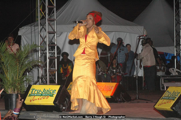 Queen Ifrica at Tru-Juice Rebel Salute 2008 - The 15th staging of Tru-Juice Rebel Salute, Saturday, January 12, 2008, Port Kaiser Sports Club, St. Elizabeth, Jamaica W.I. - Photographs by Net2Market.com - Barry J. Hough Sr, Photographer - Negril Travel Guide, Negril Jamaica WI - http://www.negriltravelguide.com - info@negriltravelguide.com...!