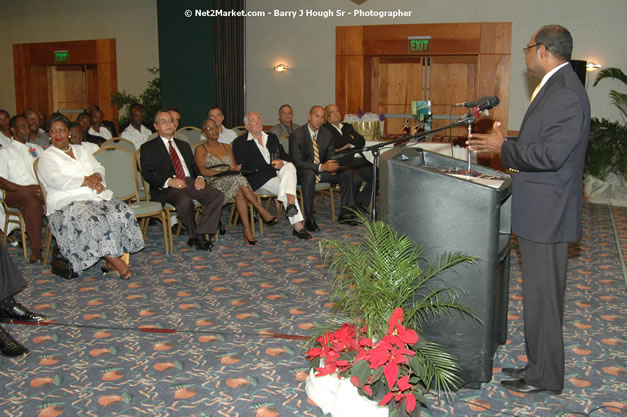 Red Cap Porters Awards - Minister of Tourism, Hon. Edmund Bartlett - Director of Tourism, Basil Smith - Friday, December 14, 2007 - Holiday Inn Sunspree, Montego Bay, Jamaica W.I. - Photographs by Net2Market.com - Barry J. Hough Sr, Photographer - Negril Travel Guide, Negril Jamaica WI - http://www.negriltravelguide.com - info@negriltravelguide.com...!