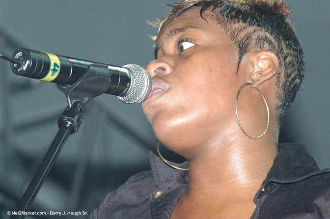 Fantasia - Red Stripe Reggae Sumfest 2005 - International Night #2 - July 23th, 2005 - Negril Travel Guide, Negril Jamaica WI - http://www.negriltravelguide.com - info@negriltravelguide.com...!