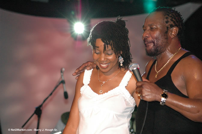 Toots and The Maytails - Red Stripe Reggae Sumfest 2005 - International Night #2 - July 23th, 2005 - Negril Travel Guide, Negril Jamaica WI - http://www.negriltravelguide.com - info@negriltravelguide.com...!