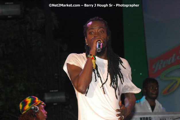 Beeniw Man & Barbee  - Red Stripe Reggae Sumfest 2007 - Zenith - Saturday, July 21, 2007 - Catherine Hall, Montego Bay, St James, Jamaica W.I. - Negril Travel Guide, Negril Jamaica WI - http://www.negriltravelguide.com - info@negriltravelguide.com...!