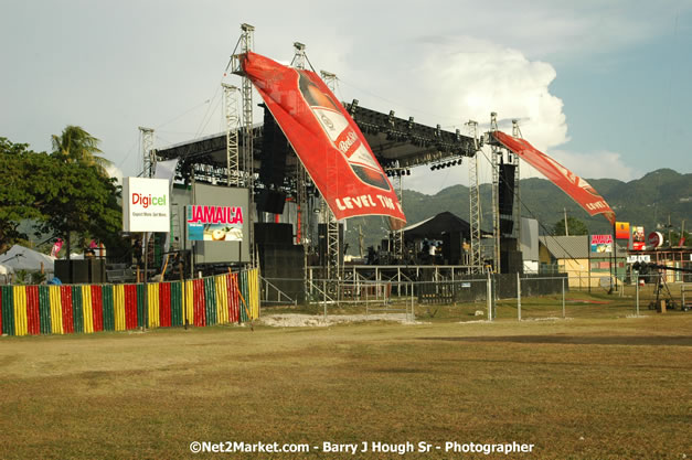 Venue Pre Explosion - Thursday, July 19, 2007 - Red Stripe Reggae Sumfest at Catherine Hall, Montego Bay, St Jamaica, Jamaica W.I. - Negril Travel Guide.com, Negril Jamaica WI - http://www.negriltravelguide.com - info@negriltravelguide.com...!