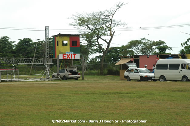 Venue Under Construction - Wednesday, July 18, 2007 - Red Stripe Reggae Sumfest at Catherine Hall, Montego Bay, St Jamaica, Jamaica W.I. - Negril Travel Guide.com, Negril Jamaica WI - http://www.negriltravelguide.com - info@negriltravelguide.com...!