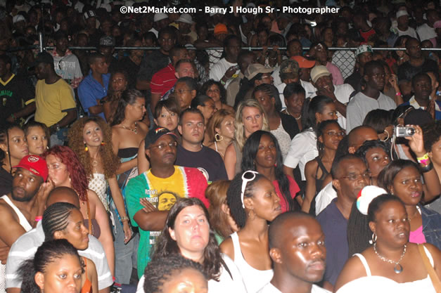 Wayne Marshall - Explosion - Red Stripe Reggae Sumfest 2007 - Thursday, July 19, 2007 - Red Stripe Reggae Sumfest 2007 at Catherine Hall, Montego Bay, St James, Jamaica W.I. - Negril Travel Guide, Negril Jamaica WI - http://www.negriltravelguide.com - info@negriltravelguide.com...!