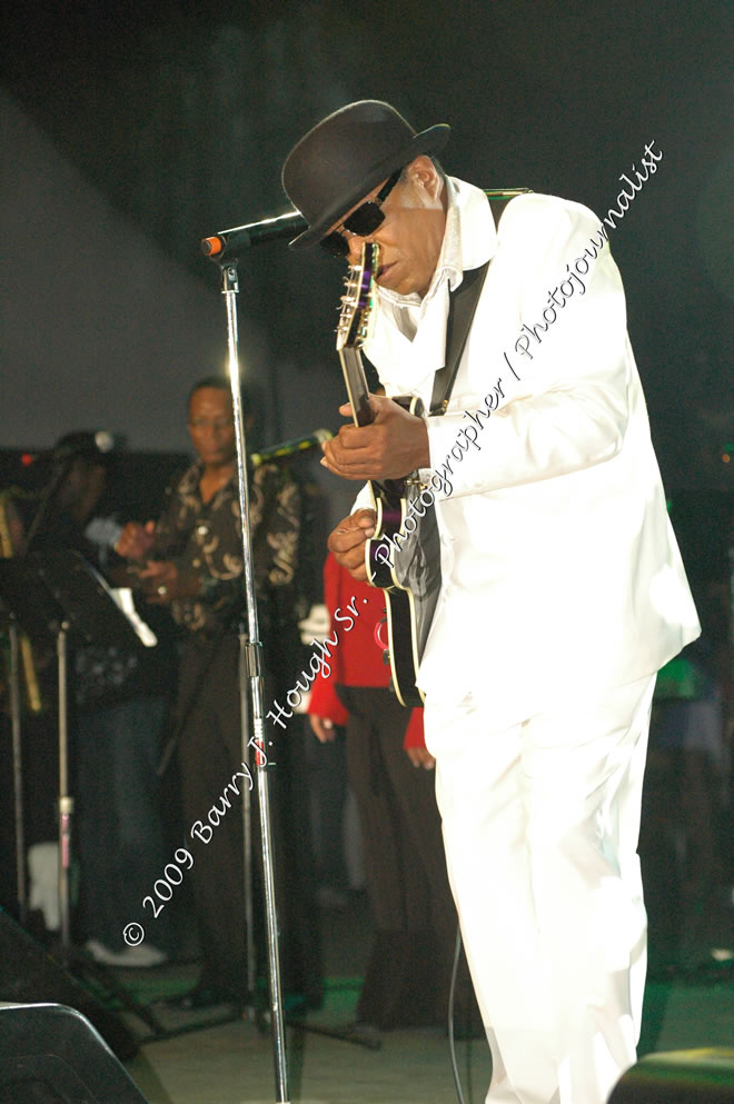 Tito Jackson @ Reggae Sumfest 2009 - International Night 2 - Tito Jackson, brother of the late King of Pop Michael Jackson performed live at Reggae Sumfest 2009. Reggae Sumfest 2009,Catherine Hall, Montego Bay, St. James, Jamaica W.I. - Saturday, July 25, 2009 - Reggae Sumfest 2009, July 19 - 25, 2009 - Photographs by Net2Market.com - Barry J. Hough Sr. Photojournalist/Photograper - Photographs taken with a Nikon D70, D100, or D300 - Negril Travel Guide, Negril Jamaica WI - http://www.negriltravelguide.com - info@negriltravelguide.com...!