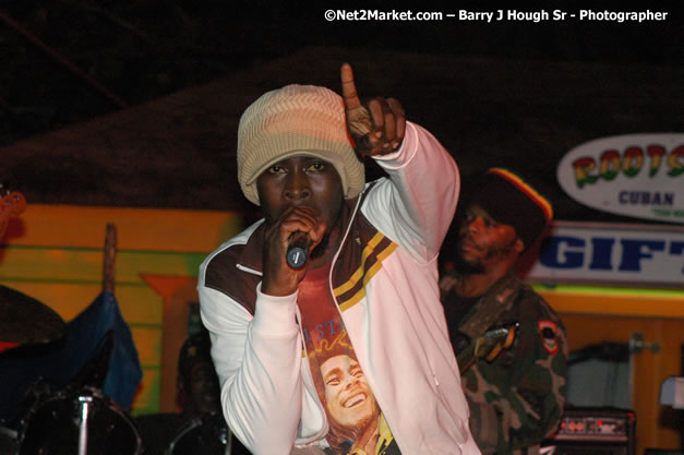 Tarrus Riley, Jimmy Riley, and Dwayne Stephensen - Money Cologne Promotions in association with "British Link Up" presents Summer Jam featuring She's Royal Tarrus Riley & Jimmy Riley - Plus Ras Slick, Sham Dawg, and Whiskey Bagio @ Roots Bamboo, Norman Manley Boulevard, Negril, Jamaica W.I. - Backed up Dean Fraser & The Hurricanne Band - MC Barry G and Rev. BB - July 25, 2007 - Negril Travel Guide.com, Negril Jamaica WI - http://www.negriltravelguide.com - info@negriltravelguide.com...!