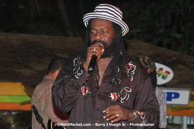 Tarrus Riley, Jimmy Riley, and Dwayne Stephensen - Money Cologne Promotions in association with "British Link Up" presents Summer Jam featuring She's Royal Tarrus Riley & Jimmy Riley - Plus Ras Slick, Sham Dawg, and Whiskey Bagio @ Roots Bamboo, Norman Manley Boulevard, Negril, Jamaica W.I. - Backed up Dean Fraser & The Hurricanne Band - MC Barry G and Rev. BB - July 25, 2007 - Negril Travel Guide.com, Negril Jamaica WI - http://www.negriltravelguide.com - info@negriltravelguide.com...!