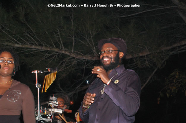 Tarrus Riley, Jimmy Riley, and Dwayne Stephensen - Money Cologne Promotions in association with "British Link Up" presents Summer Jam featuring She's Royal Tarrus Riley & Jimmy Riley - Plus Ras Slick, Sham Dawg, and Whiskey Bagio @ Roots Bamboo, Norman Manley Boulevard, Negril, Jamaica W.I. - Backed up Dean Fraser & The Hurricanne Band - MC Barry G and Rev. BB - July 25, 2007 - Negril Travel Guide.com, Negril Jamaica WI - http://www.negriltravelguide.com - info@negriltravelguide.com...!