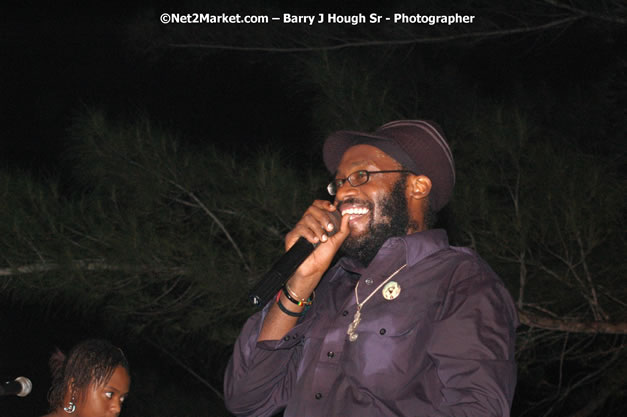 Tarrus Riley, Jimmy Riley, and Dwayne Stephensen - Money Cologne Promotions in association with "British Link Up" presents Summer Jam featuring She's Royal Tarrus Riley & Jimmy Riley - Plus Ras Slick, Sham Dawg, and Whiskey Bagio @ Roots Bamboo, Norman Manley Boulevard, Negril, Jamaica W.I. - Backed up Dean Fraser & The Hurricanne Band - MC Barry G and Rev. BB - July 25, 2007 - Negril Travel Guide.com, Negril Jamaica WI - http://www.negriltravelguide.com - info@negriltravelguide.com...!