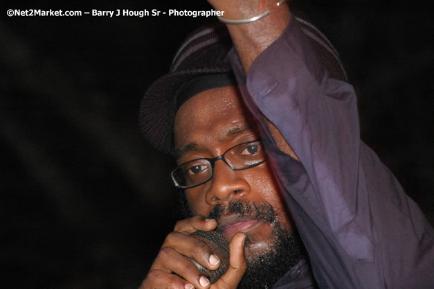 Tarrus Riley, Jimmy Riley, and Dwayne Stephensen - Money Cologne Promotions in association with "British Link Up" presents Summer Jam featuring She's Royal Tarrus Riley & Jimmy Riley - Plus Ras Slick, Sham Dawg, and Whiskey Bagio @ Roots Bamboo, Norman Manley Boulevard, Negril, Jamaica W.I. - Backed up Dean Fraser & The Hurricanne Band - MC Barry G and Rev. BB - July 25, 2007 - Negril Travel Guide.com, Negril Jamaica WI - http://www.negriltravelguide.com - info@negriltravelguide.com...!